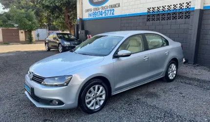 Volkswagen jetta 2012 2.0 comfortline 120cv flex 4p tiptronic