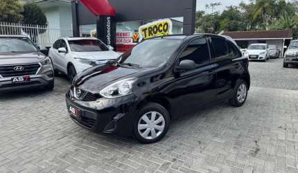 Nissan march 1.0 12v flexstart 5p  - preta - 2016/2017
