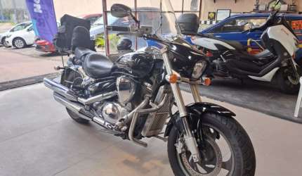 Suzuki boulevard m800