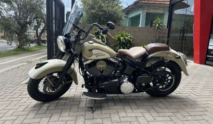 Heritage softail classic flstc