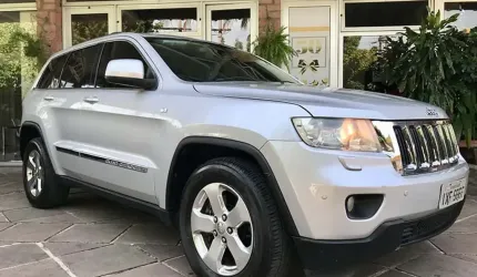 Jeep grand cherokee 3.6 laredo 4x4 v6 24v gasolina 4p automático