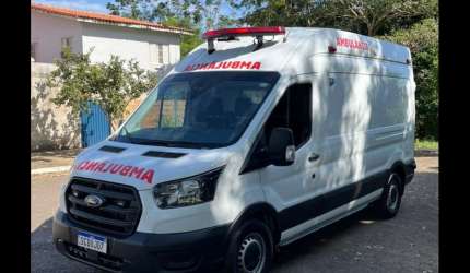 Ford transit 2.0 ecoblue diesel minibus vidrada l3h2 automático