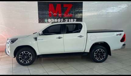 Toyota hilux 2.8 d-4d turbo diesel cd srx limited 4x4 automático