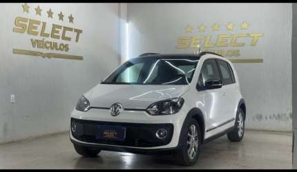 Volkswagen up cross mc 2016