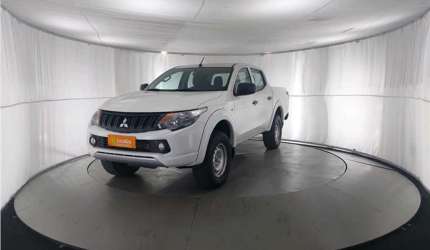 Mitsubishi l200 triton 2023 2.4 16v turbo diesel gl cd 4x4 manual