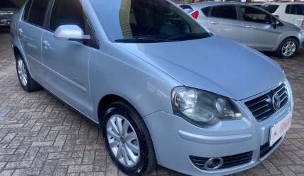 Volkswagen polo sedan 1.6 comfor 2010