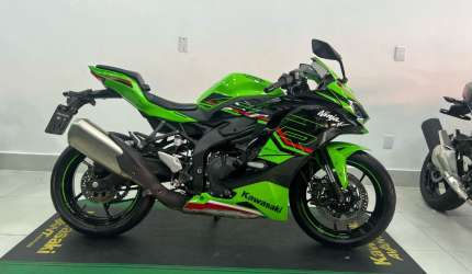 Kawasaki ninja zx4r