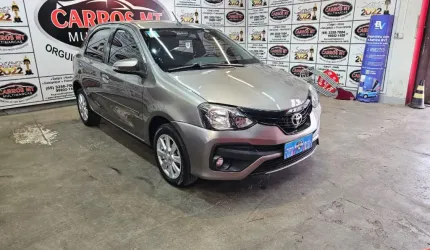 Toyota etios 1.5 x plus  flex 4p automático 2020 