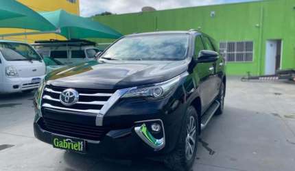 Toyota hilux sw4 2.7 srv 4x2 16v