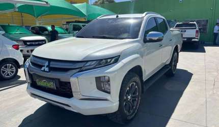 Mitsubishi l200 triton 2.4 sport hpe-s cd 4p