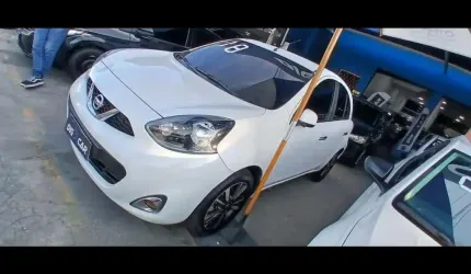 Nissan march sl 1.6 16v flexstart 5p aut. - branca - 2017/2018