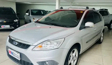 Focus hatch 1.6 ú.dono fin.100%