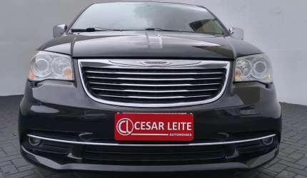 Chrysler town country 2013