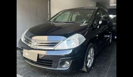 Nissan tiida 18s flex 2013