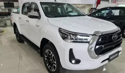 Toyota hilux srx 2.8 d-4d tbo diesel cd 4x4 aut.okm2025