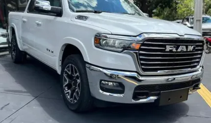 Ram laramie 1500 3.0 hurricane 6 biturbo gas cd 4x4 aut 2025