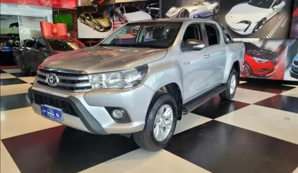 Toyota hilux 2.8 sr 4x4 cd 16v - 2015/2016