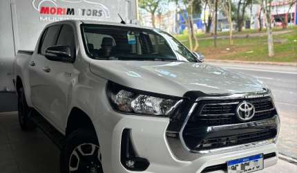 Toyota hilux 2.7 srv cd flex 2017 conservada