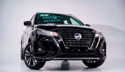 Nissan kicks play adv plus