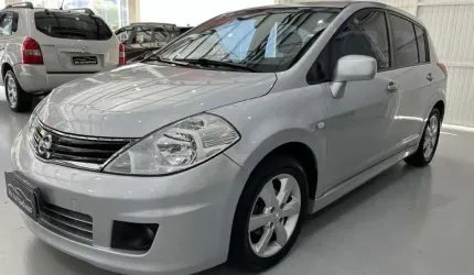 Nissan tiida 18sl flex 2012