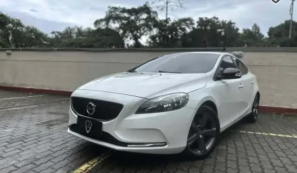 Volvo v40 2018 2.0 t4 kinetic gasolina 4p automático