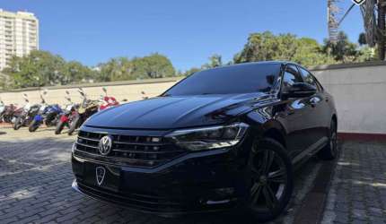 Volkswagen jetta 2018 1.4 250 tsi total flex r-line tiptronic