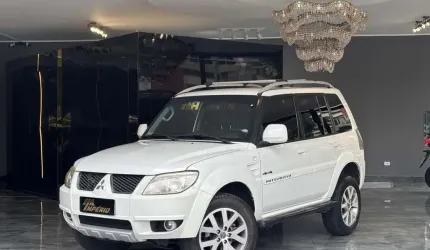 Mitsubishi pajero tr4 flex hp 2015