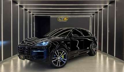 Porsche cayenne 2024 3.0 v6 e-hybrid coupé awd tiptronic s