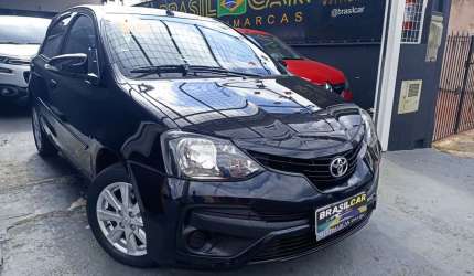 Toyota etios 2019 1.5 x plus 16v flex 4p manual