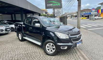 S10 2013 cabine dupla 6 lugares