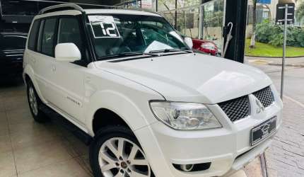 Mitsubishi pajero tr4 2.0 16v 4x2 (flex) (aut) 2012