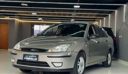 Ford focus sedan gasolina automático