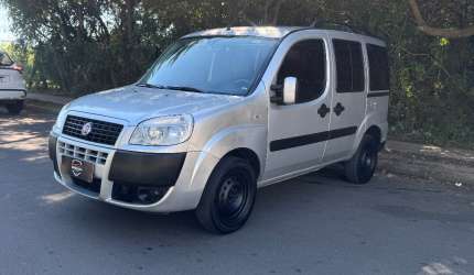 Doblo 1.8 essence 7 lugares com gnv