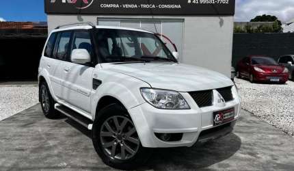 Mitsubishi pajero tr4  2013