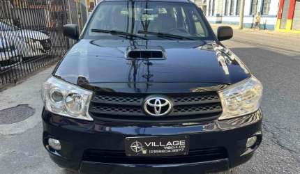 Toyota hilux sw4 2010 3.0 srv 4x4 7 lugares 16v turbo intercooler diesel 4p automático