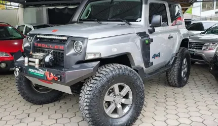Troller t4 4x4 3.2 20v tdi cap. rígida diesel  - prata - 2014/2015