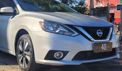 Sentra  sv 2.0 automático 2017