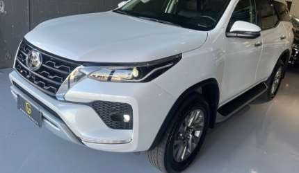 Hilux sw4 2.8 srx diesel automática 2024