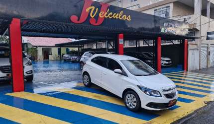 Gm onix 1.4 lt 2015 branco unico dono 