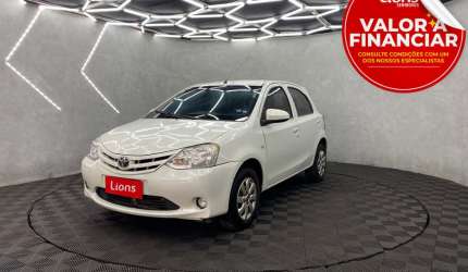 Toyota etios 1.3 x 16v 4p