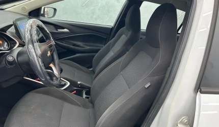 Chevrolet onix 1.0 sedan plus lt 12v 4p