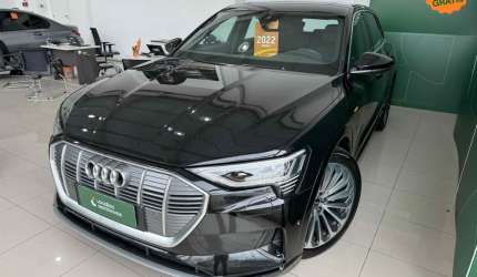 Audi e-tron 2022 elétrico performance quattro