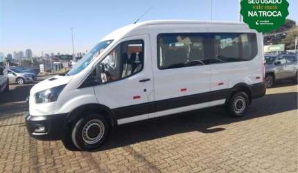 Ford transit 2022 2.0 ecoblue diesel minibus 14+1 410l manual