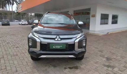 Mitsubishi l200 triton 2023 2.4 16v turbo diesel sport hpe cd 4p 4x4 automático