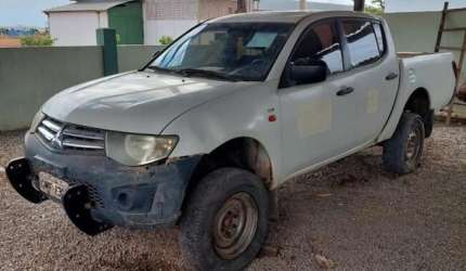 L200 triton 3.2 d mitsubishi , chapada gaúcha - mg