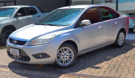 Ford focus 2.0 glx sedan 16v flex 4p automático