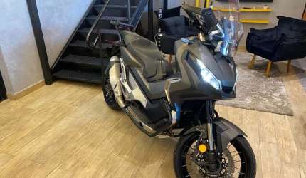 Honda x-adv 2019