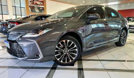 Toyota corolla apremiumh 2024