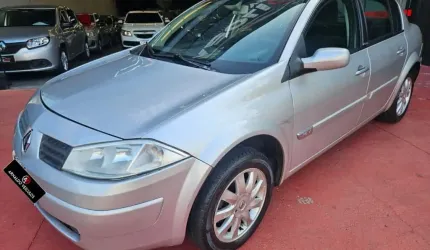 Megane sedan dynamique hi-flex 1.6 16v