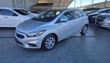 Onix lt 1.4 flex completo 2018 troco e financio